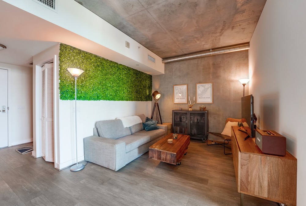 Virtual tour photo 10 of 46 for 1080 Park Blvd