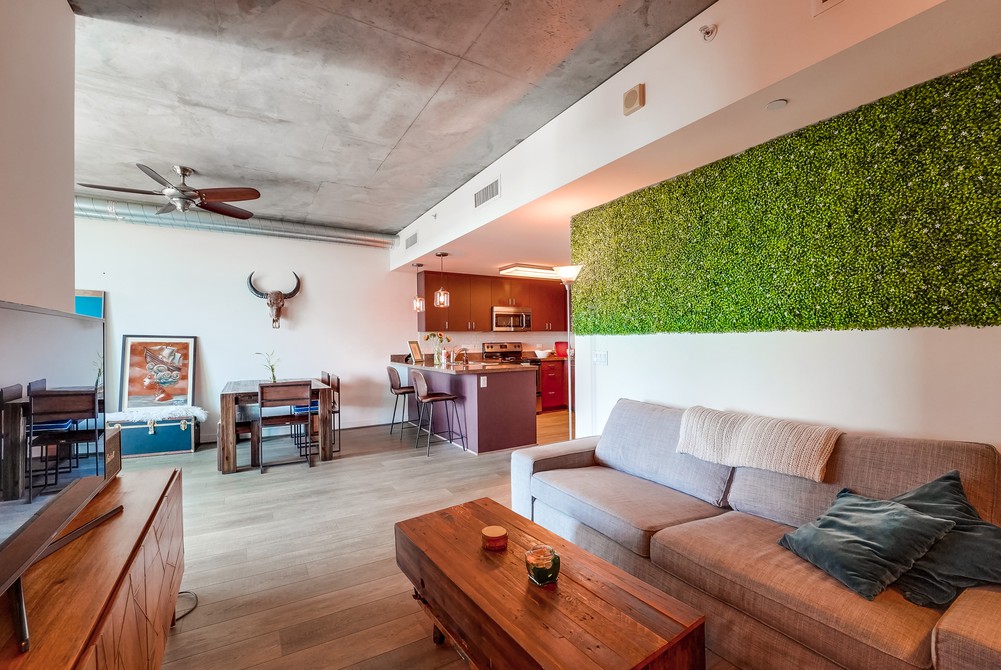 Virtual tour photo 14 of 46 for 1080 Park Blvd