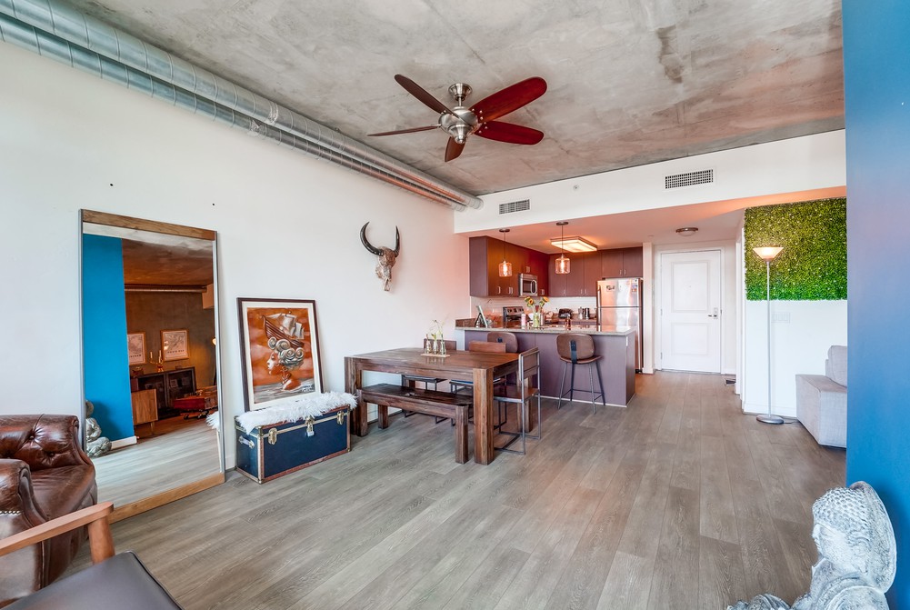 Virtual tour photo 17 of 46 for 1080 Park Blvd
