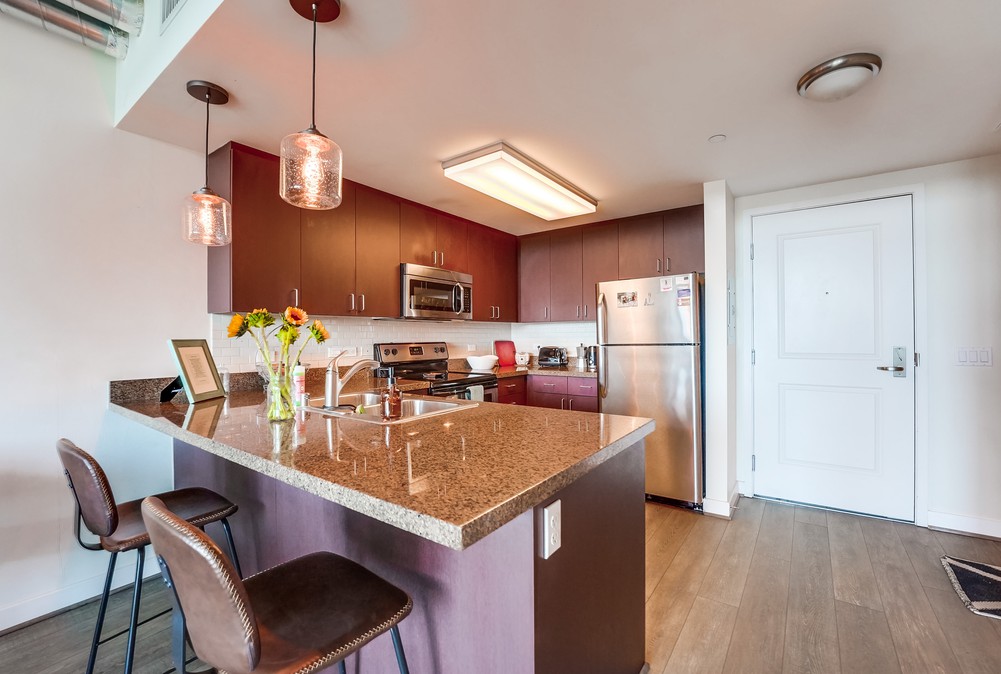 Virtual tour photo 22 of 46 for 1080 Park Blvd