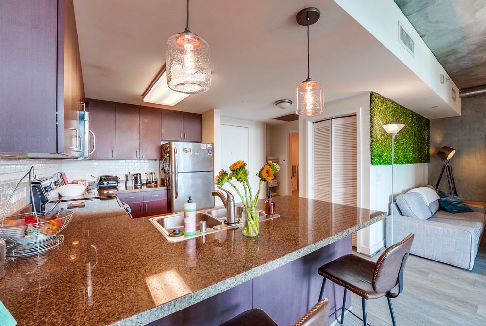 Virtual tour photo 25 of 46 for 1080 Park Blvd