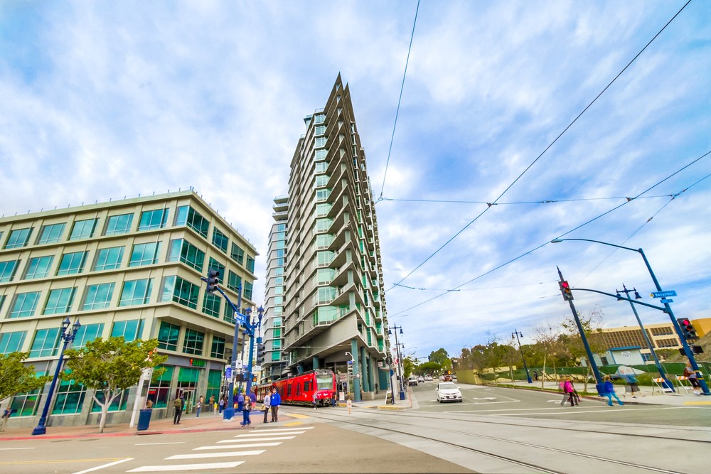 Virtual tour photo 1 of 39 for 1080 Park Blvd #701