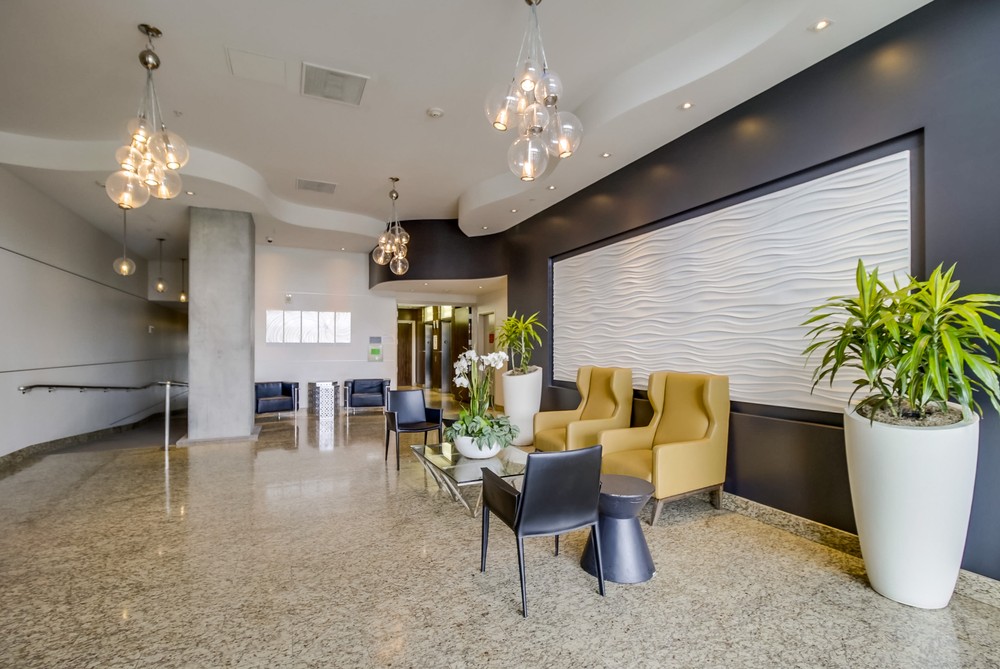 Virtual tour photo 4 of 39 for 1080 Park Blvd #701