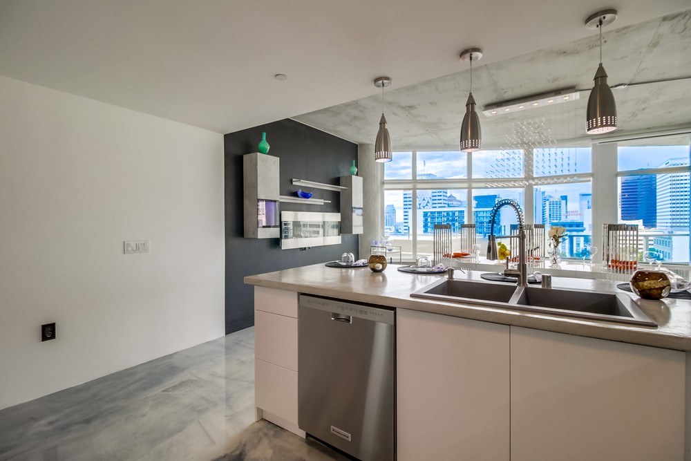 Virtual tour photo 27 of 39 for 1080 Park Blvd #701