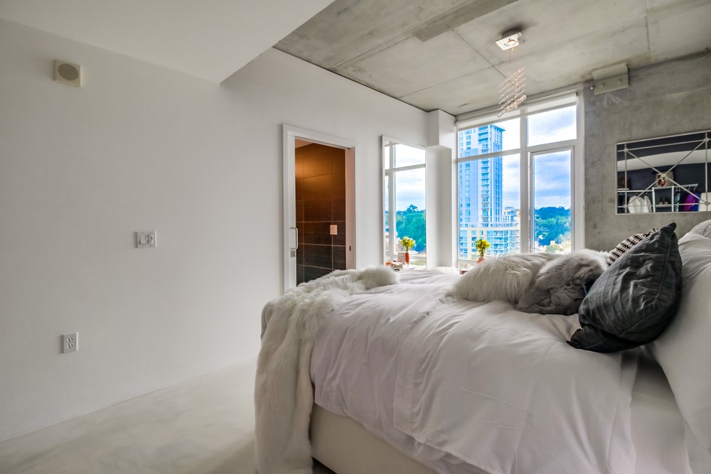 Virtual tour photo 34 of 39 for 1080 Park Blvd #701