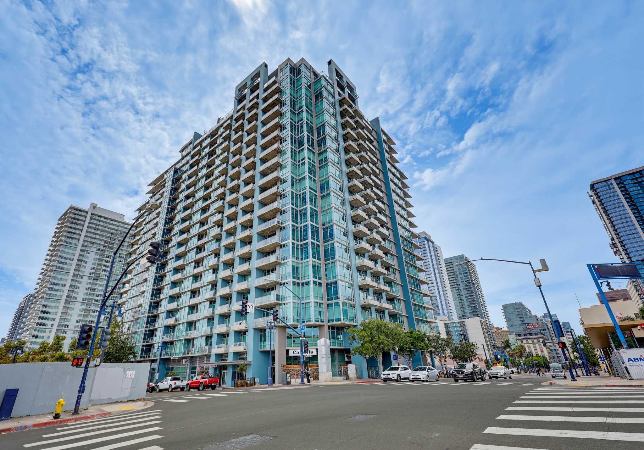 Virtual tour photo 1 of 51 for 1080 Park Blvd