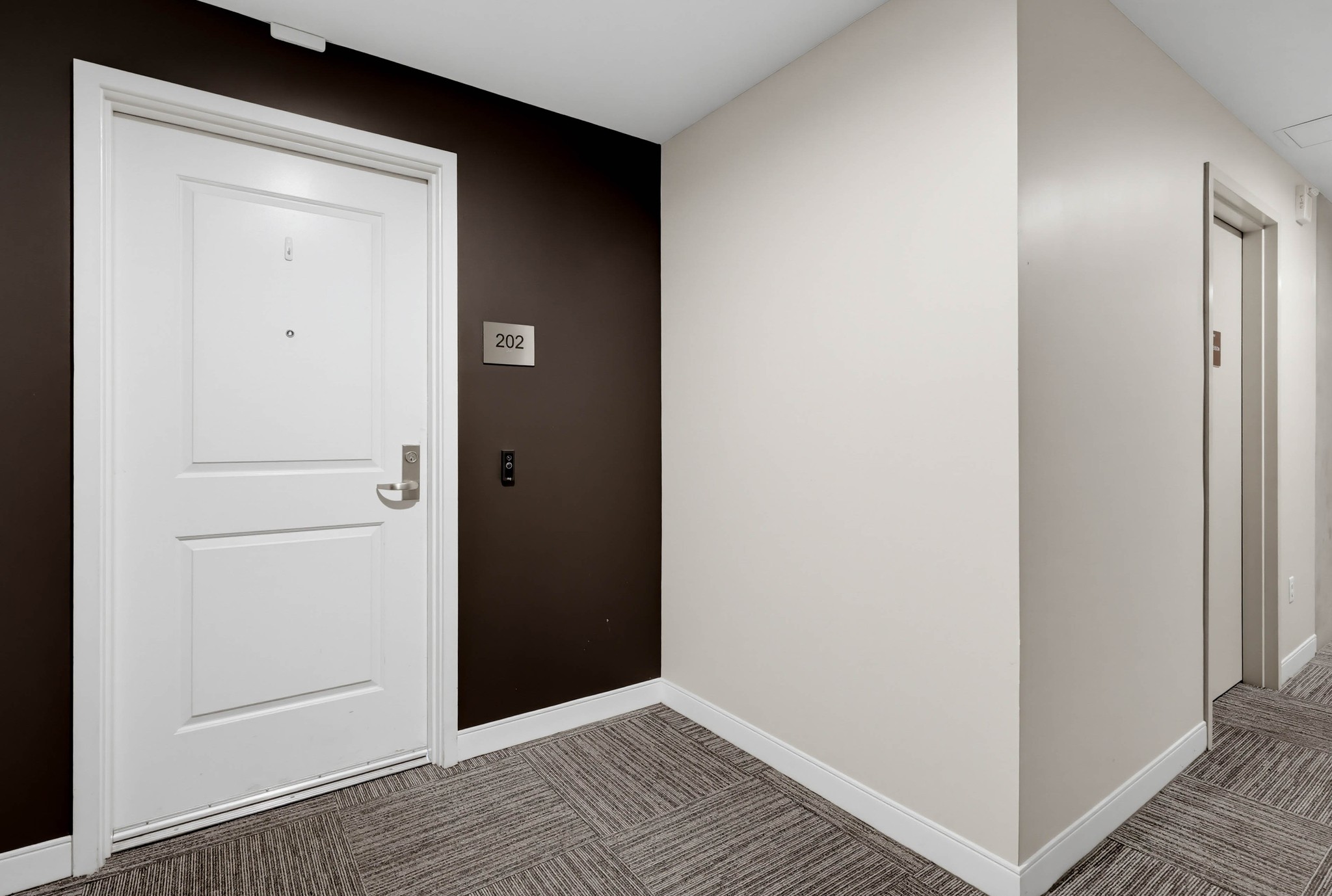 Virtual tour photo 10 of 51 for 1080 Park Blvd