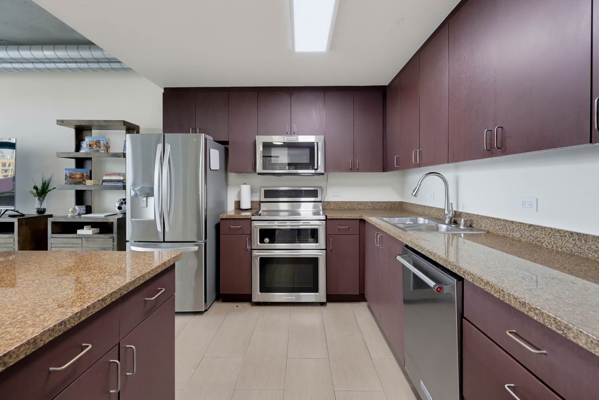Virtual tour photo 14 of 51 for 1080 Park Blvd