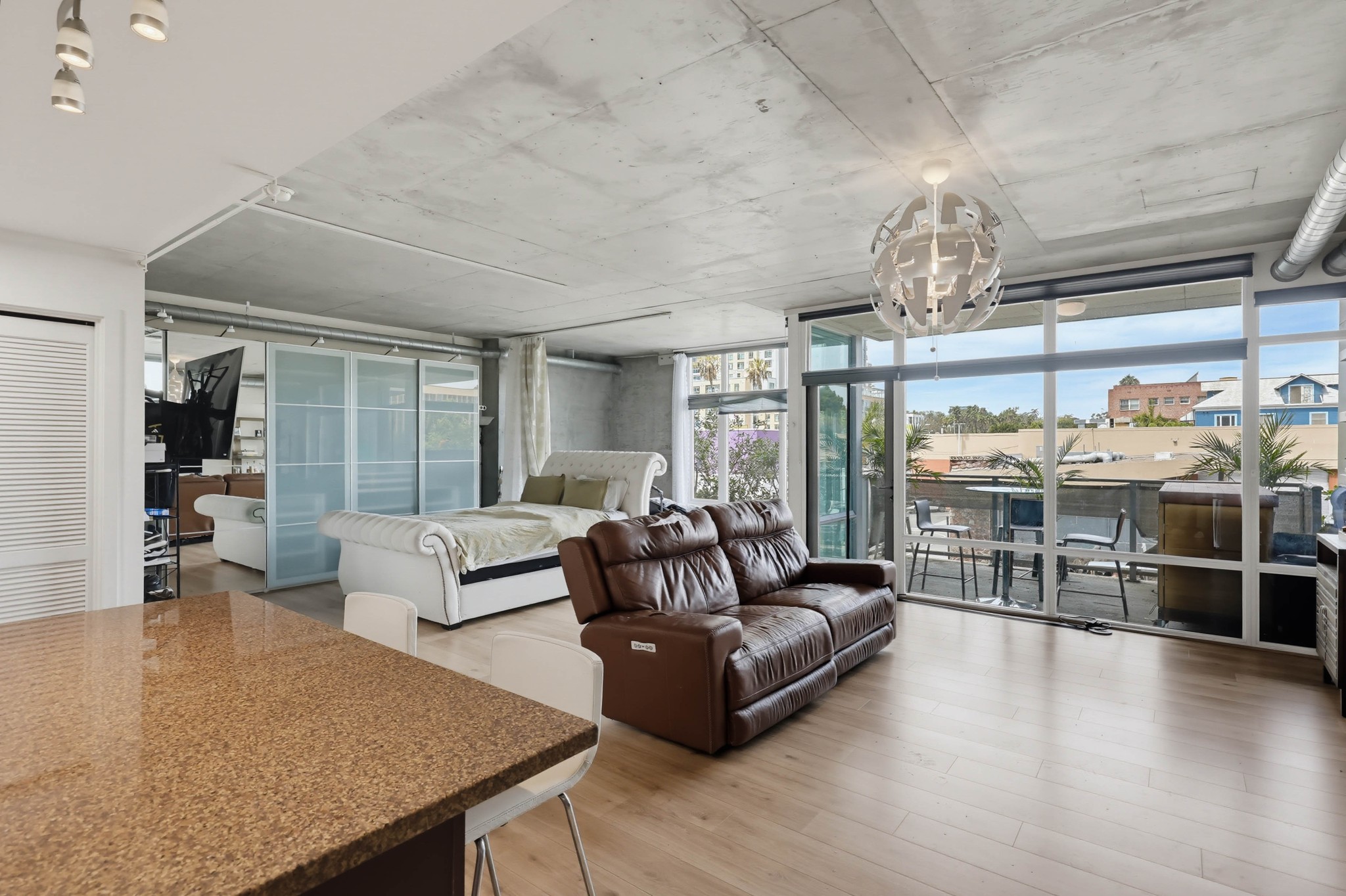 Virtual tour photo 17 of 51 for 1080 Park Blvd