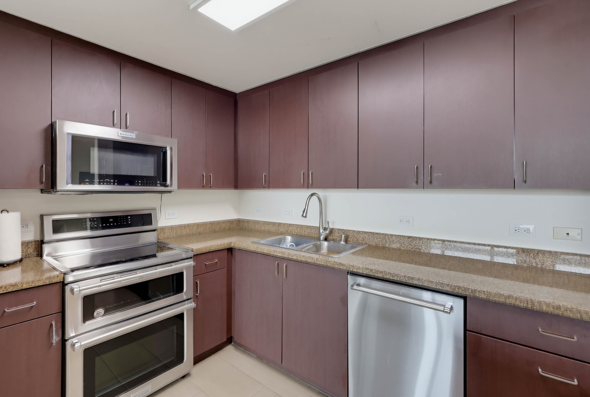 Virtual tour photo 23 of 51 for 1080 Park Blvd