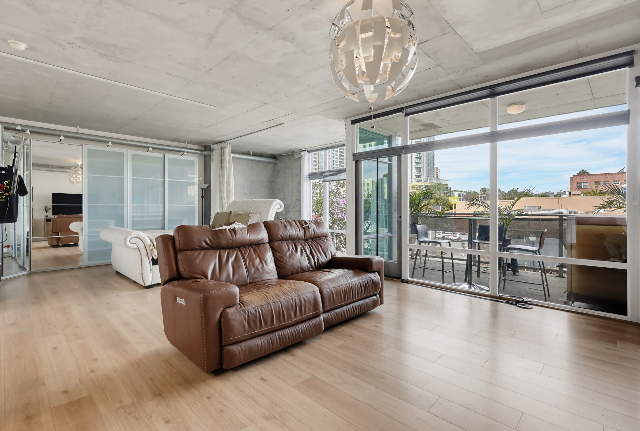 Virtual tour photo 24 of 51 for 1080 Park Blvd