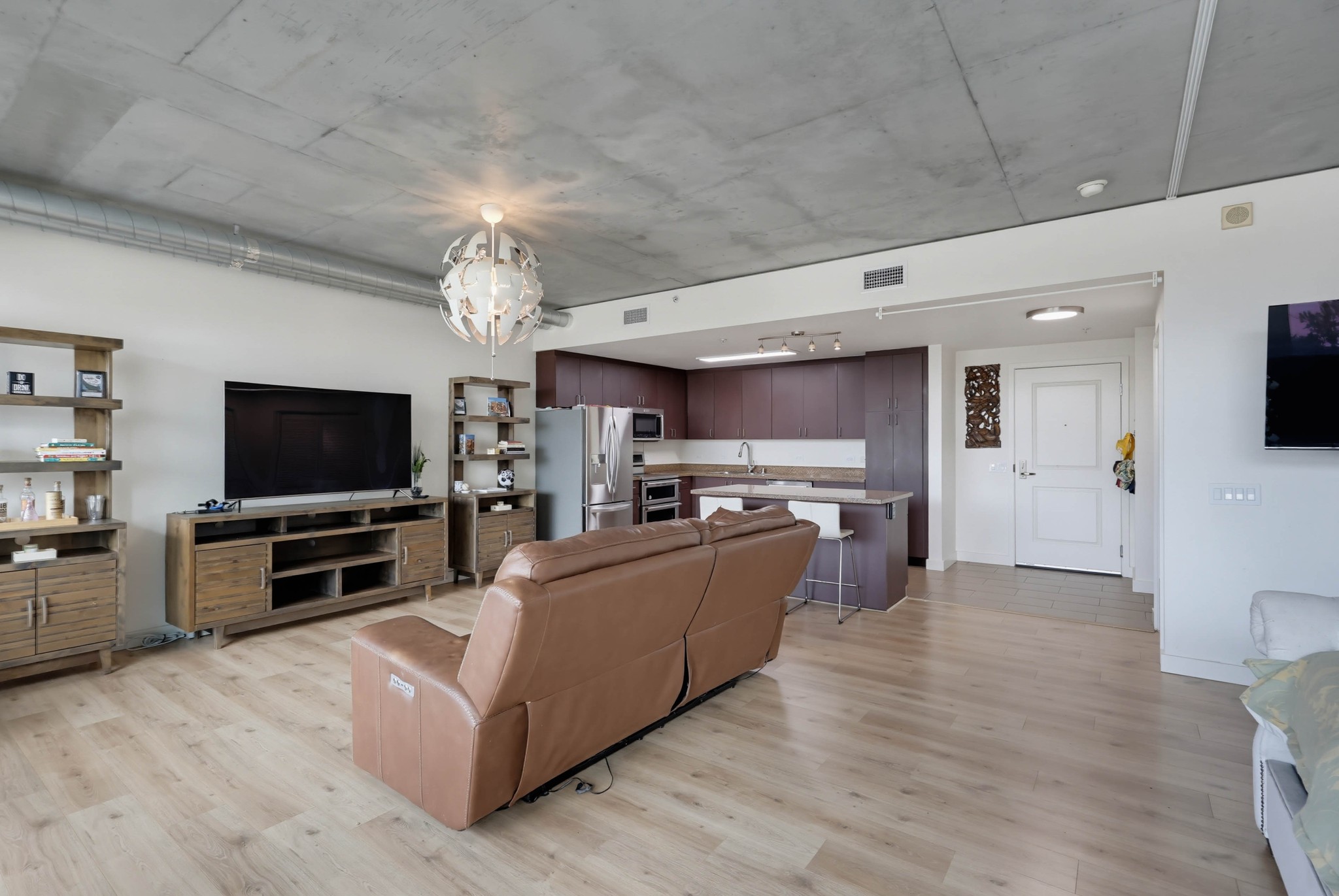 Virtual tour photo 27 of 51 for 1080 Park Blvd