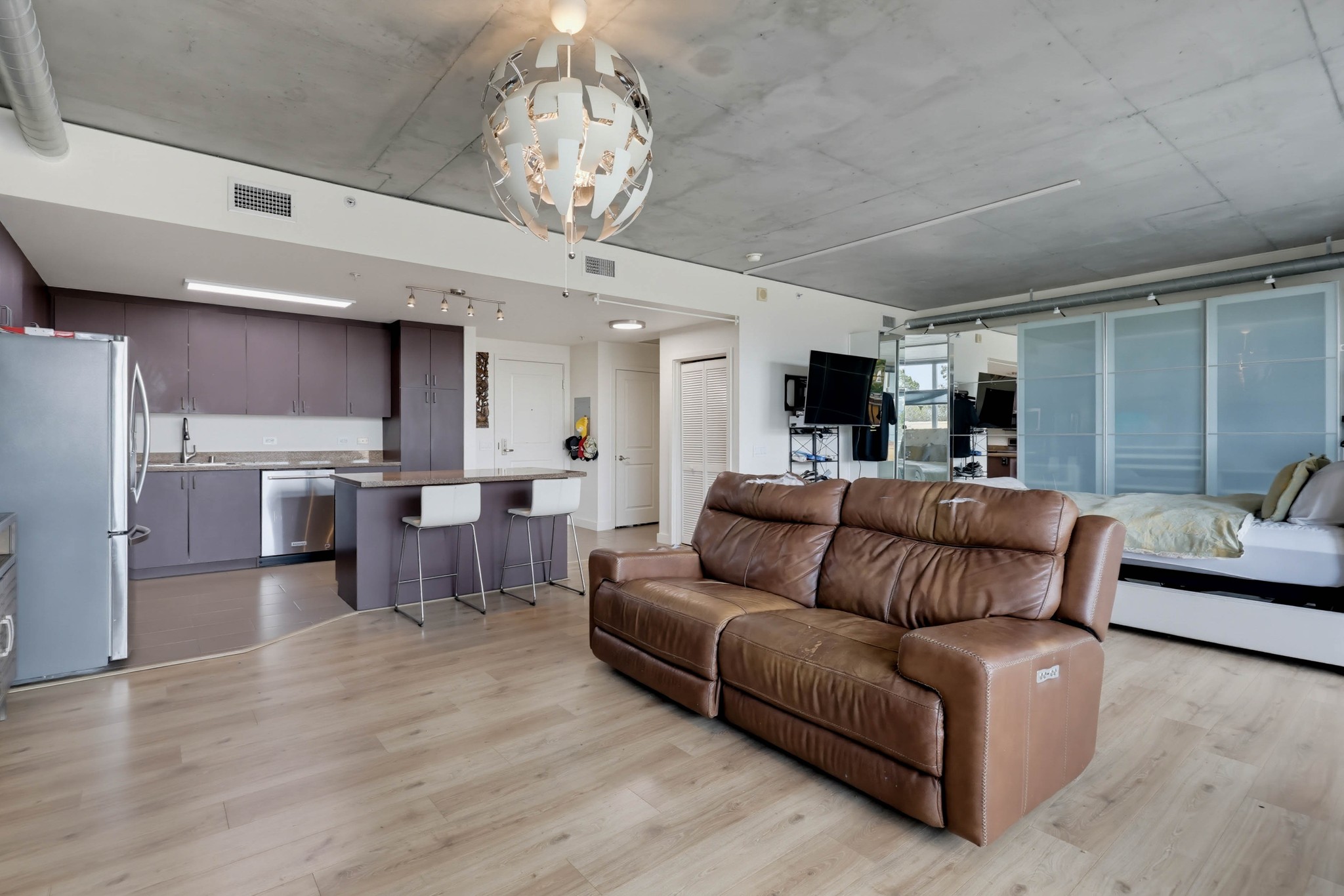 Virtual tour photo 28 of 51 for 1080 Park Blvd