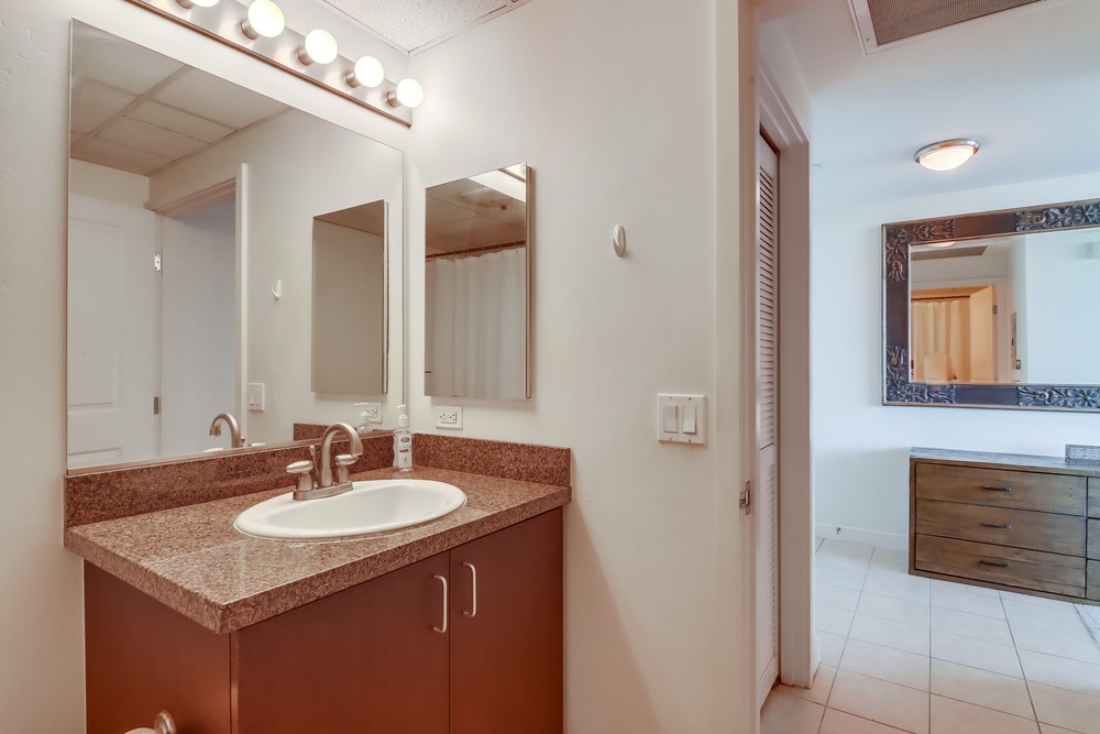 Virtual tour photo 26 of 52 for 1080 Park Blvd UNIT 1414