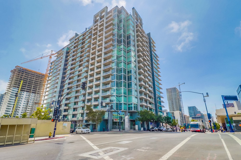 Virtual tour photo 1 of 50 for 1080 Park Blvd UNIT 1515