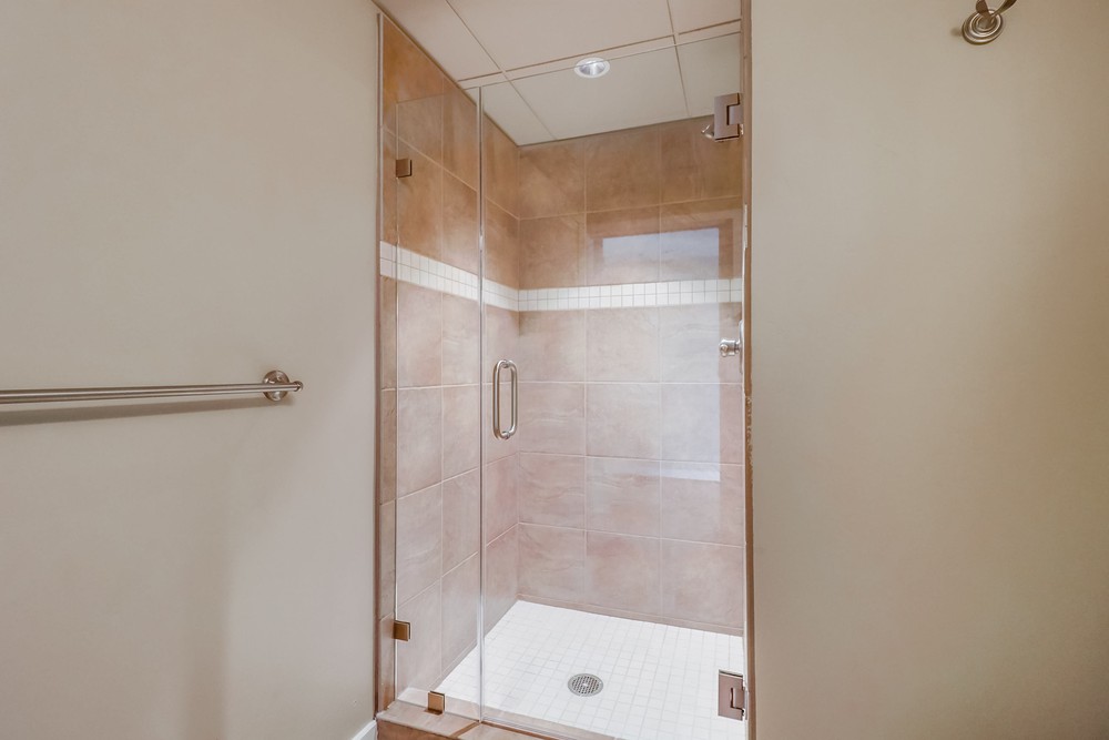 Virtual tour photo 33 of 50 for 1080 Park Blvd UNIT 1515