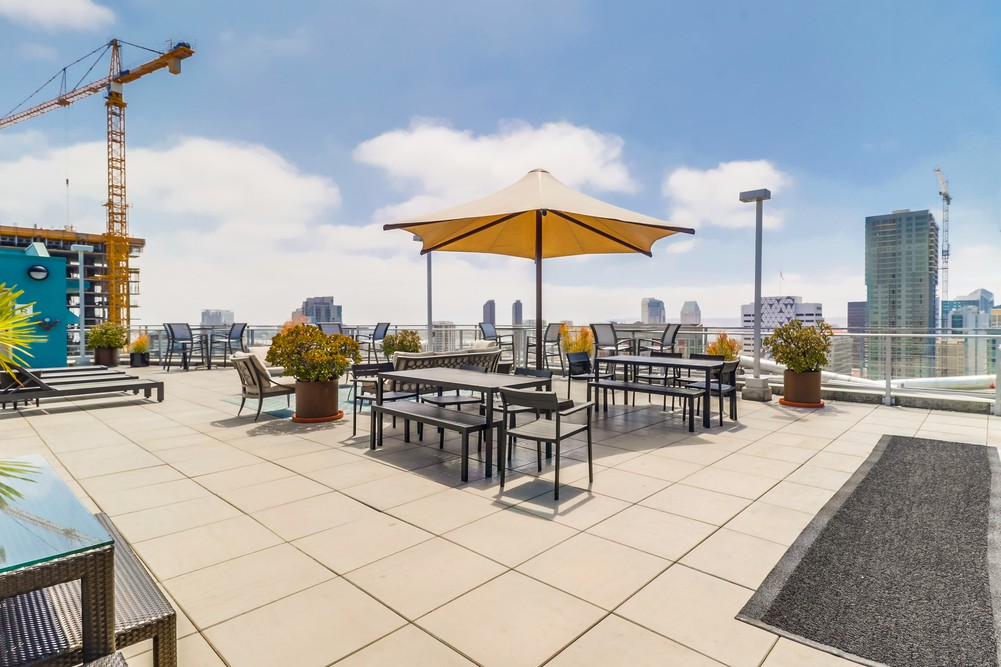 Virtual tour photo 46 of 50 for 1080 Park Blvd UNIT 1515