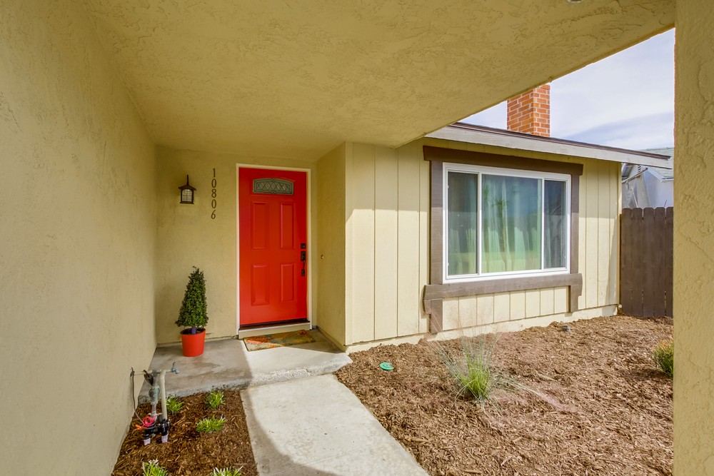 Virtual tour photo 5 of 44 for 10806 Eberly Ct