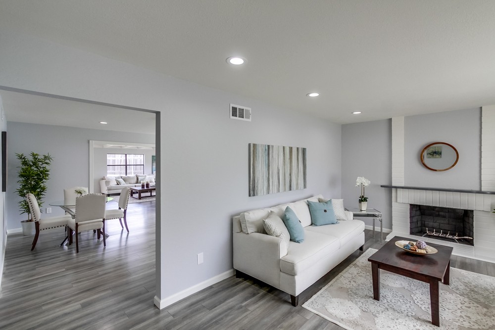 Virtual tour photo 7 of 44 for 10806 Eberly Ct