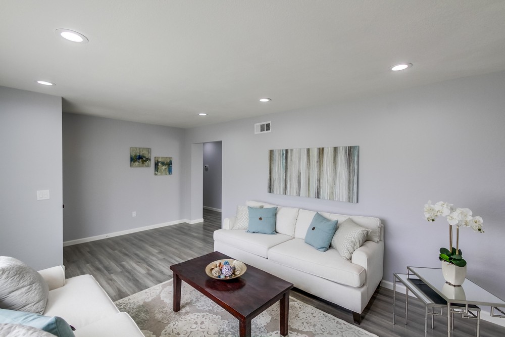 Virtual tour photo 8 of 44 for 10806 Eberly Ct