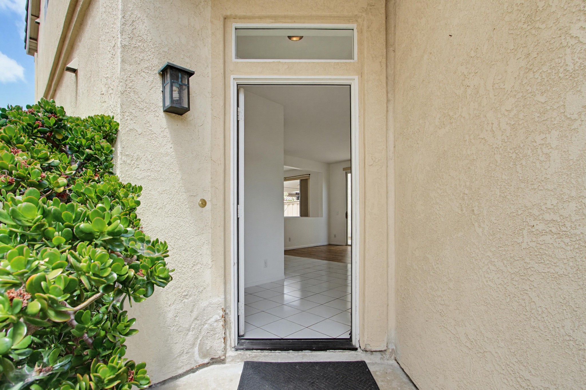 Virtual tour photo 7 of 58 for 10806 Westonhill Dr