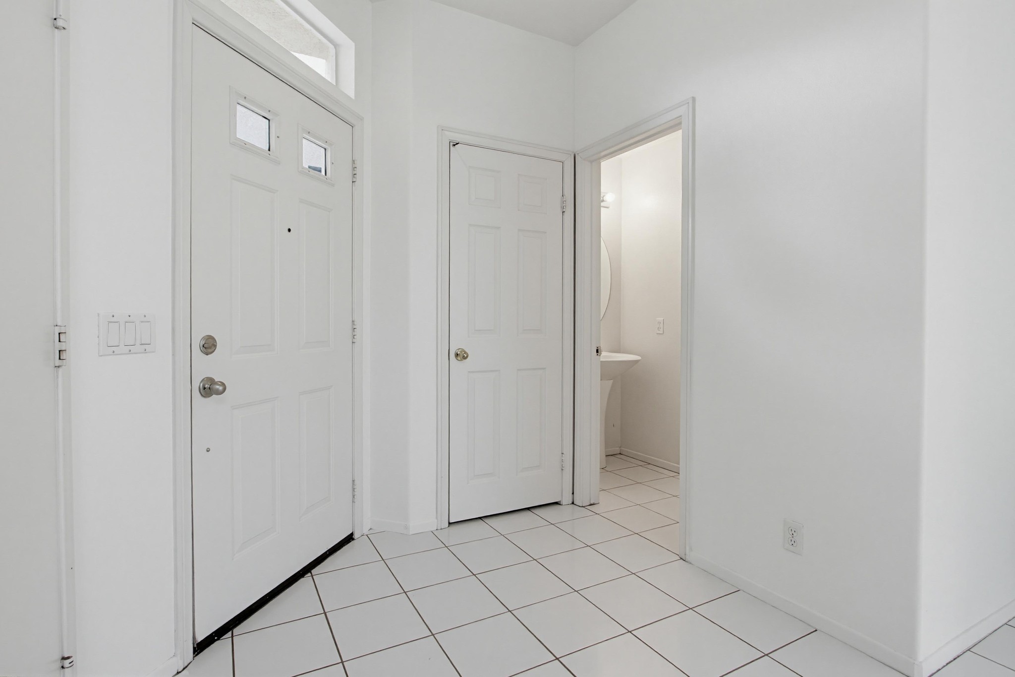 Virtual tour photo 9 of 58 for 10806 Westonhill Dr