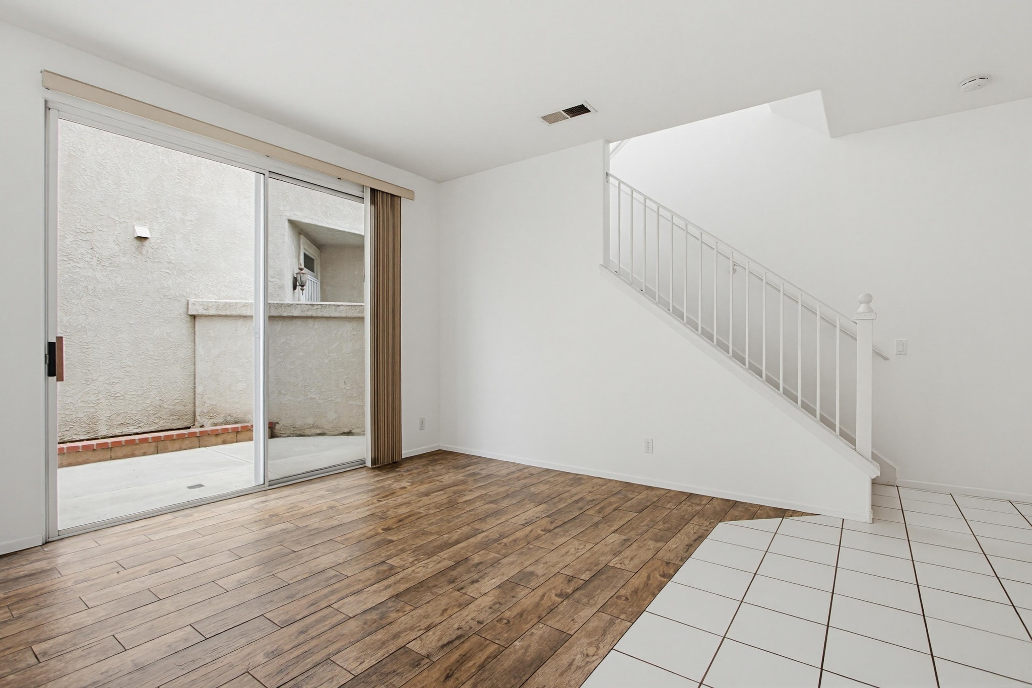 Virtual tour photo 11 of 58 for 10806 Westonhill Dr