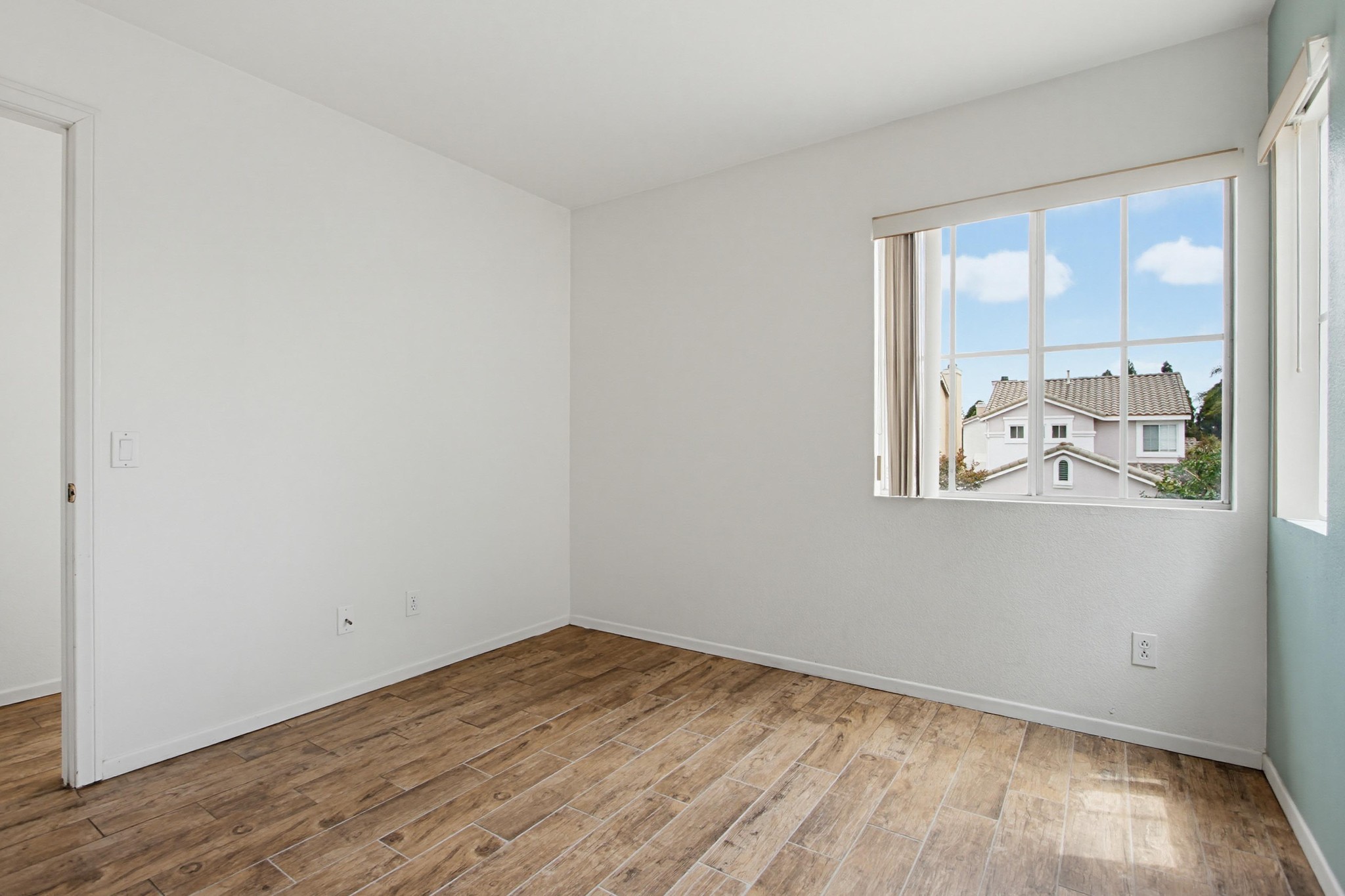 Virtual tour photo 31 of 58 for 10806 Westonhill Dr