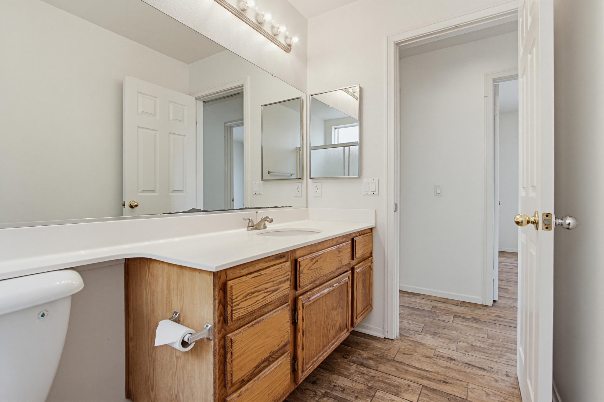 Virtual tour photo 37 of 58 for 10806 Westonhill Dr