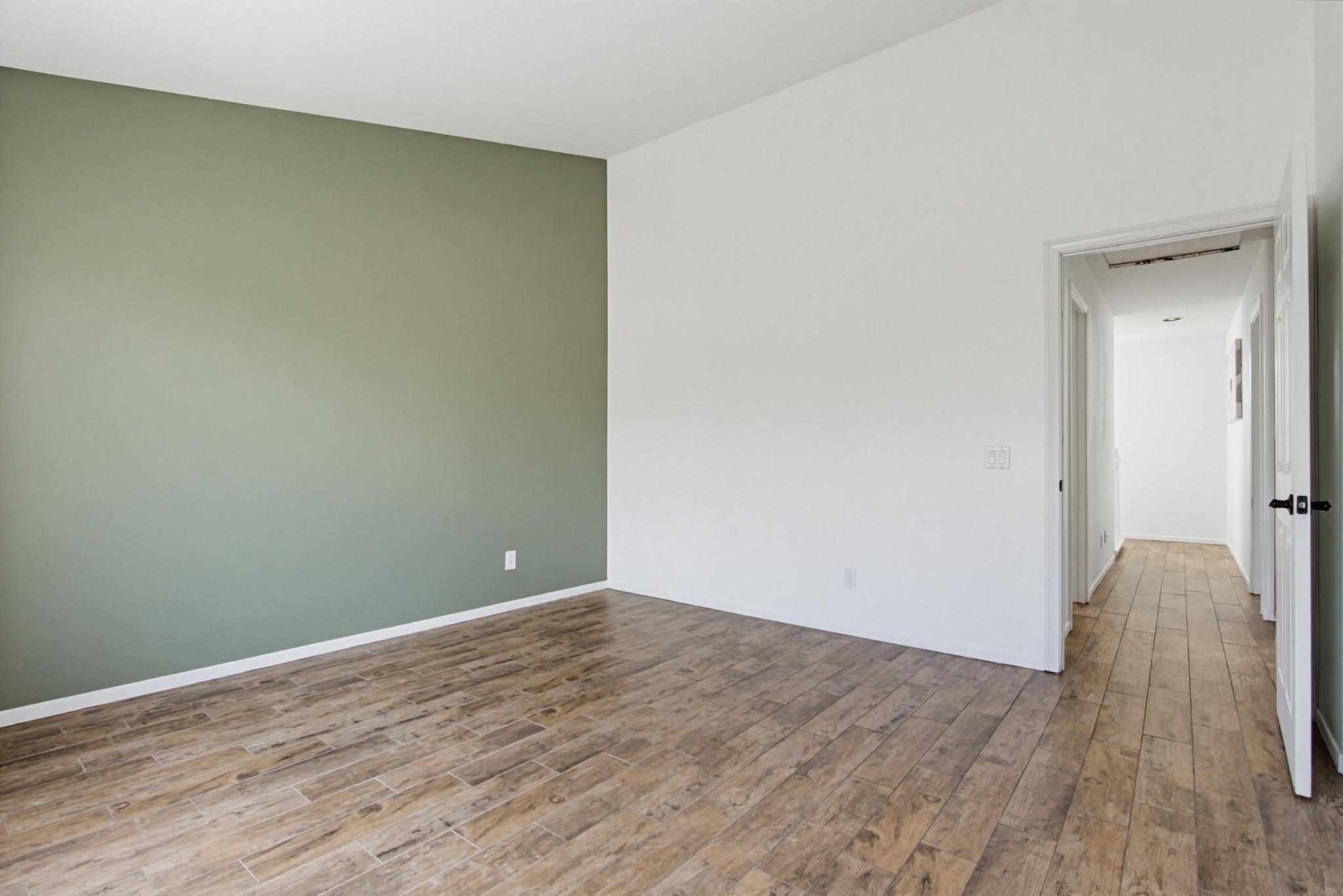 Virtual tour photo 41 of 58 for 10806 Westonhill Dr