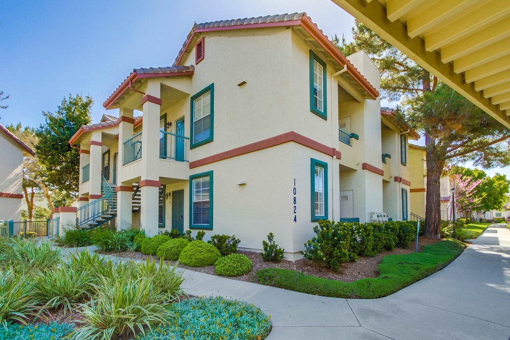 Virtual tour photo 1 of 32 for 10824 Sabre Hill Dr