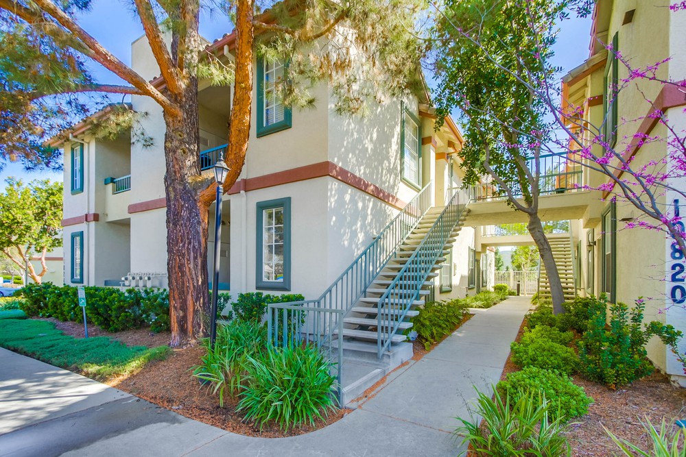Virtual tour photo 3 of 32 for 10824 Sabre Hill Dr