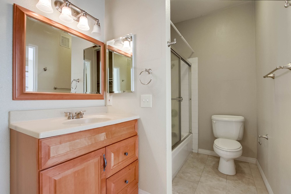 Virtual tour photo 21 of 32 for 10824 Sabre Hill Dr