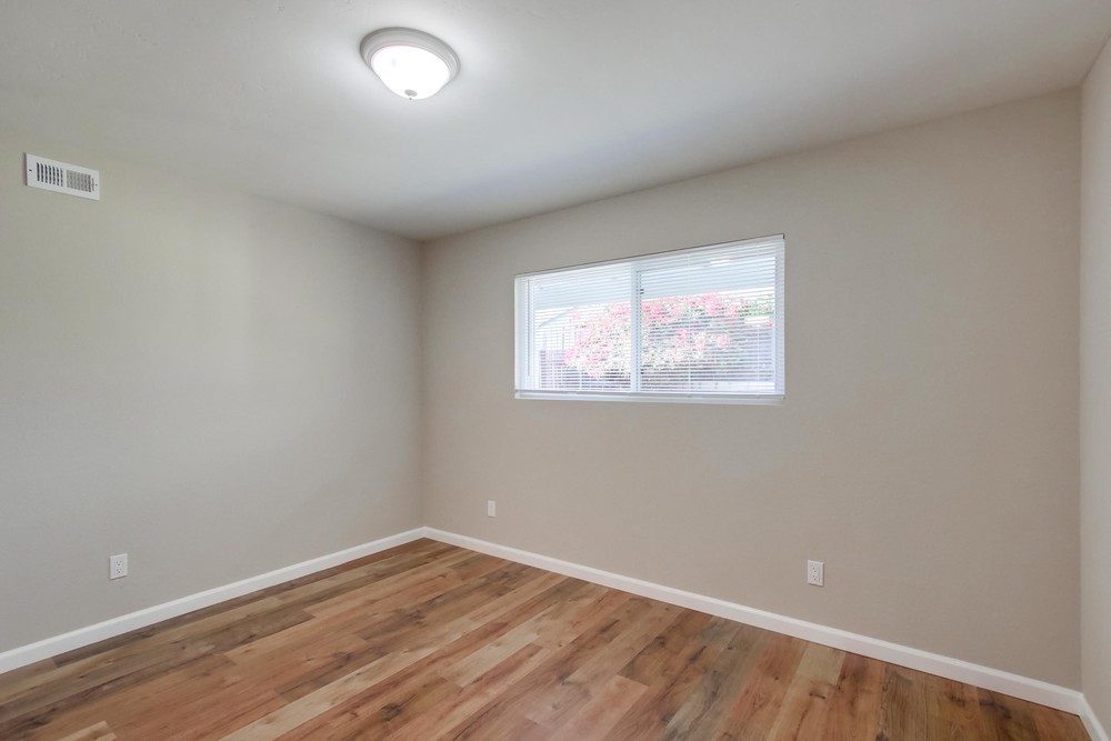Virtual tour photo 22 of 40 for 10844 Greenford Dr