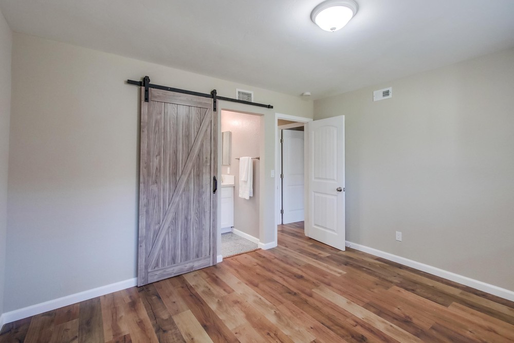 Virtual tour photo 23 of 40 for 10844 Greenford Dr