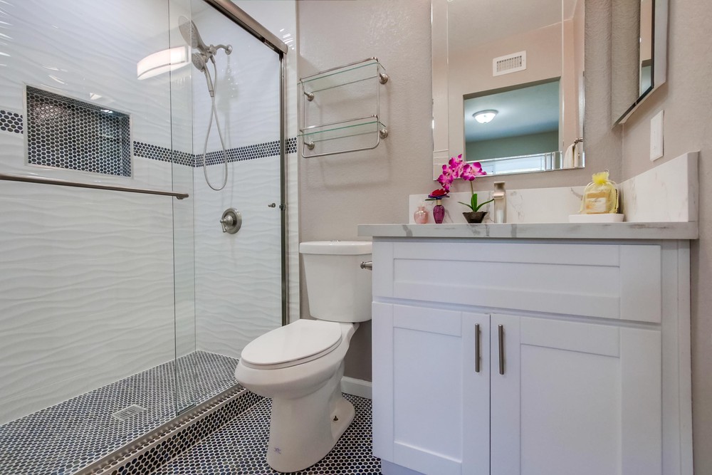 Virtual tour photo 25 of 40 for 10844 Greenford Dr
