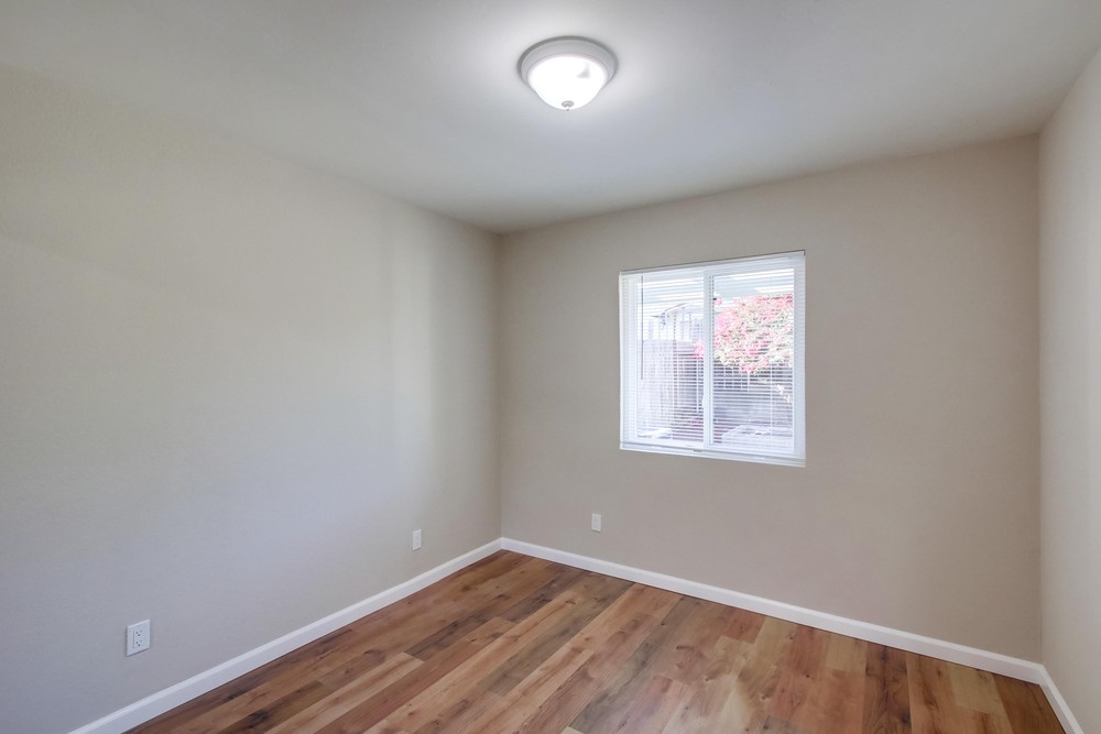 Virtual tour photo 27 of 40 for 10844 Greenford Dr