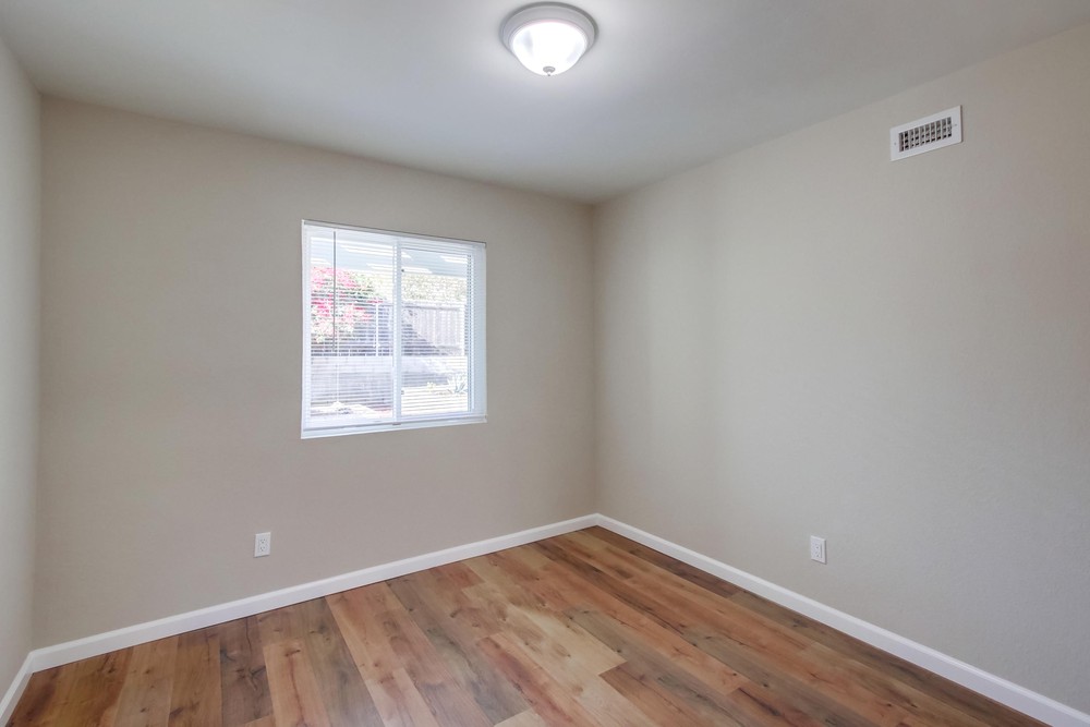 Virtual tour photo 28 of 40 for 10844 Greenford Dr