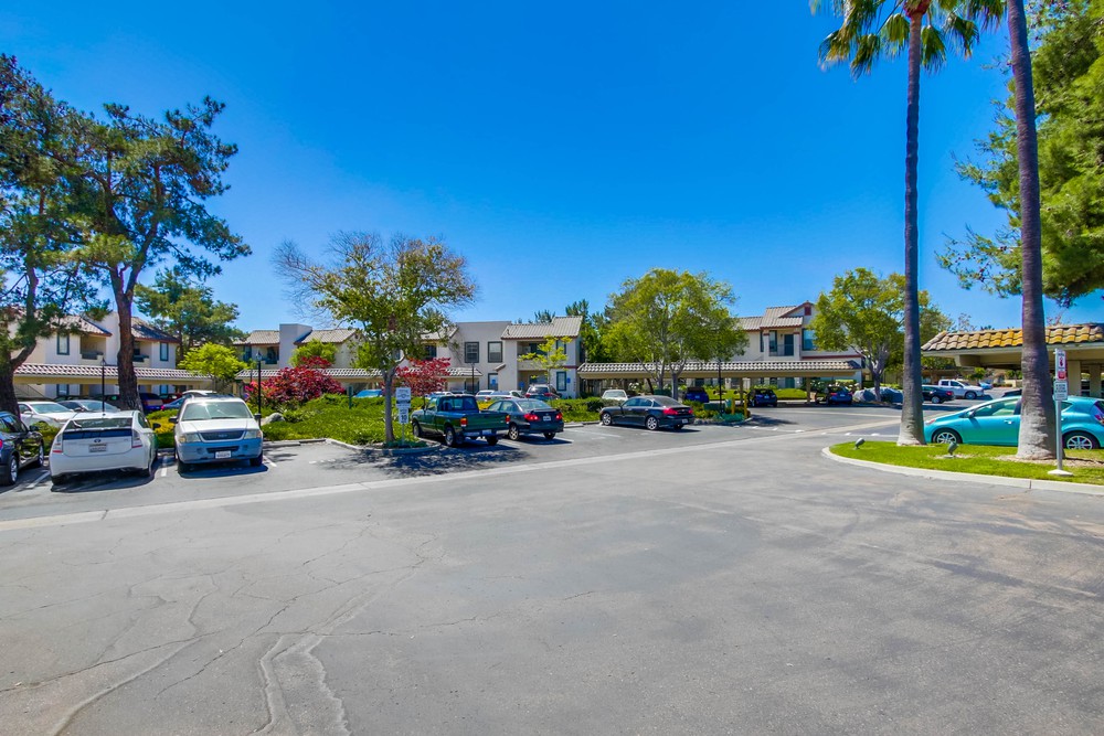 Virtual tour photo 1 of 32 for 10850 Sabre Hill Dr UNIT 238