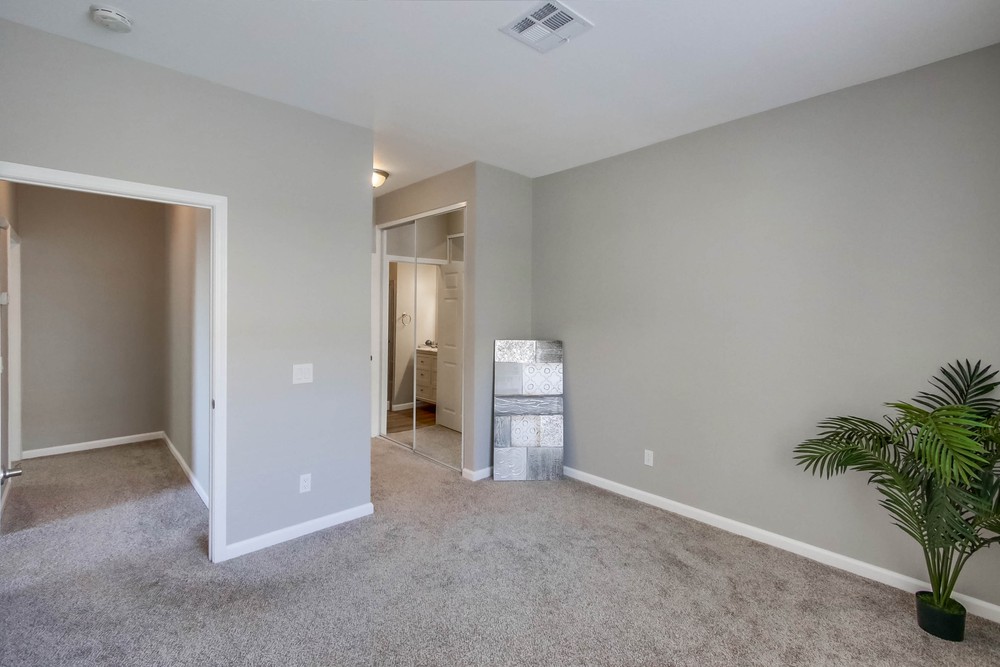 Virtual tour photo 18 of 32 for 10850 Sabre Hill Dr UNIT 238