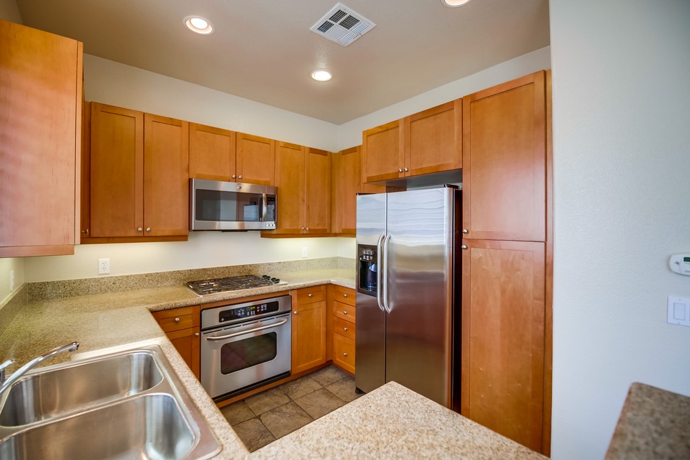 Virtual tour photo 13 of 39 for 12645 Creekview Dr. #123