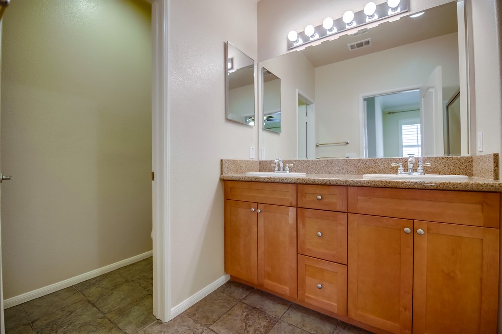 Virtual tour photo 26 of 39 for 12645 Creekview Dr. #123