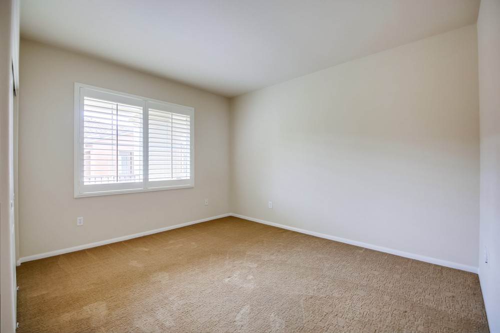 Virtual tour photo 27 of 39 for 12645 Creekview Dr. #123