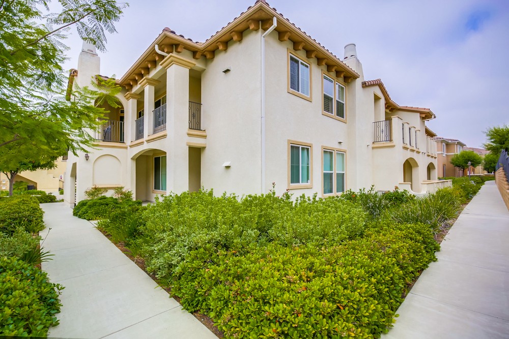 Virtual tour photo 3 of 39 for 12645 Creekview Dr. #123
