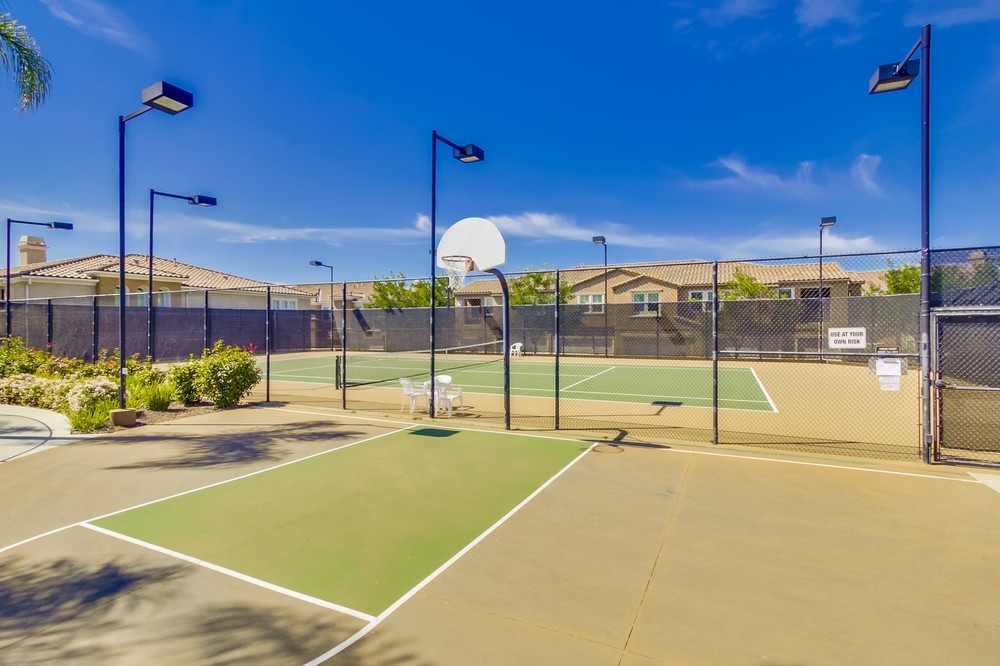 Virtual tour photo 37 of 39 for 12645 Creekview Dr. #123