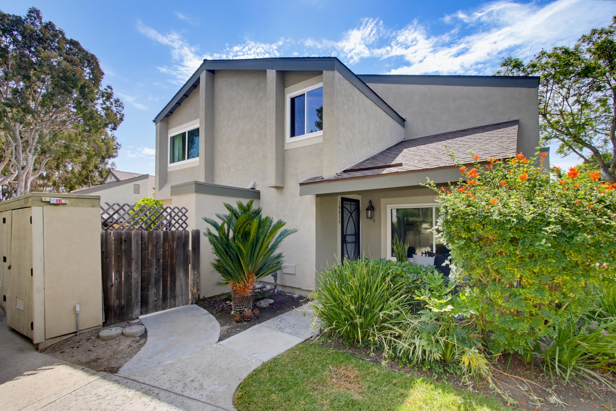 Virtual tour photo 3 of 50 for 10854 Macouba Pl