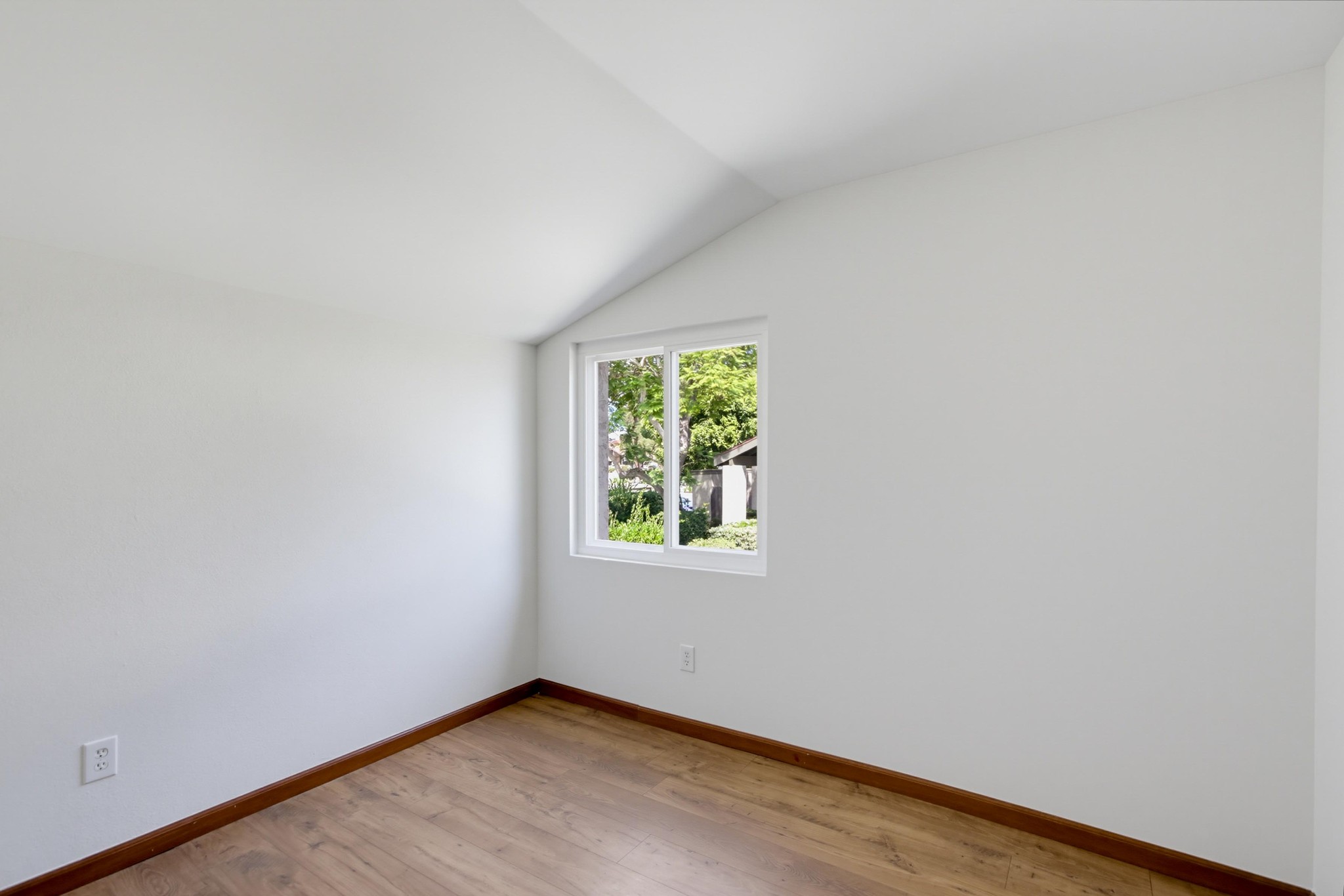 Virtual tour photo 24 of 50 for 10854 Macouba Pl