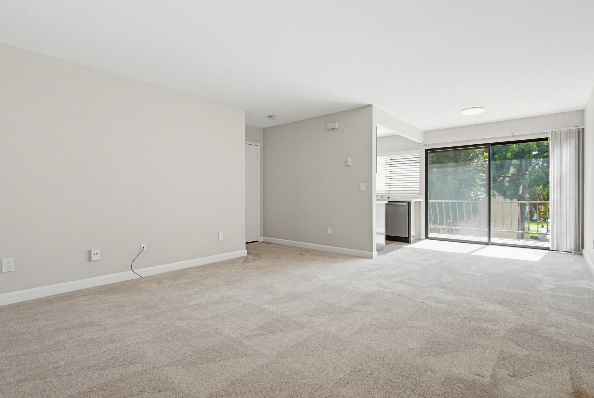 Virtual tour photo 5 of 30 for 10855 Camino Ruiz Unit 38