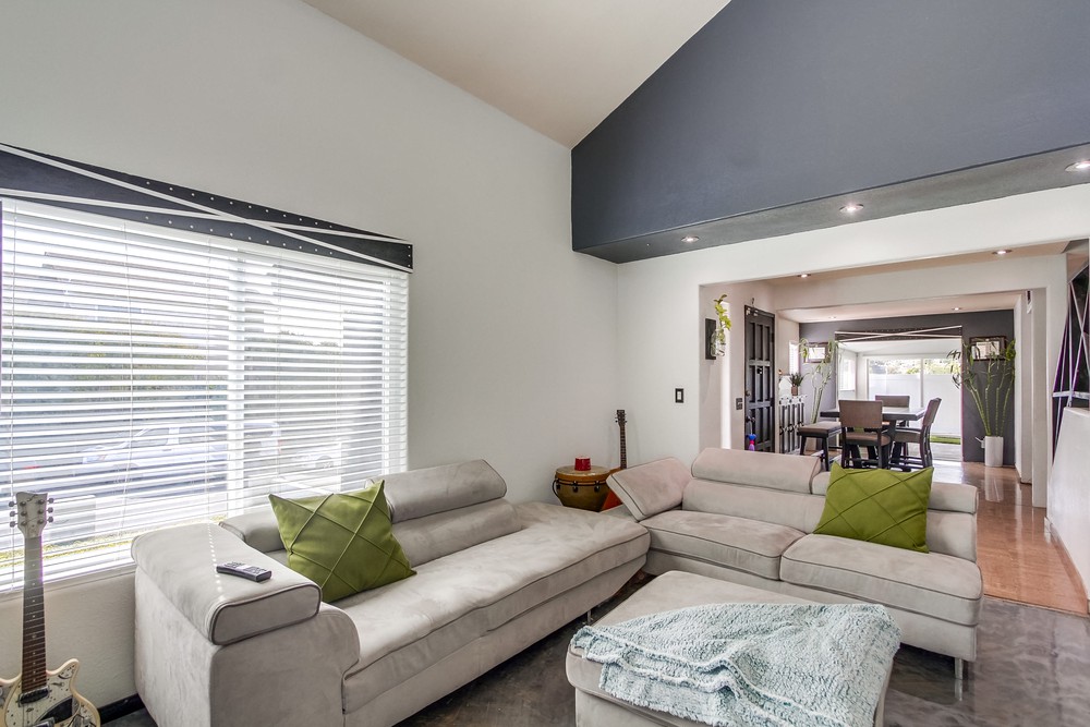 Virtual tour photo 8 of 30 for 1086 Firethorn St