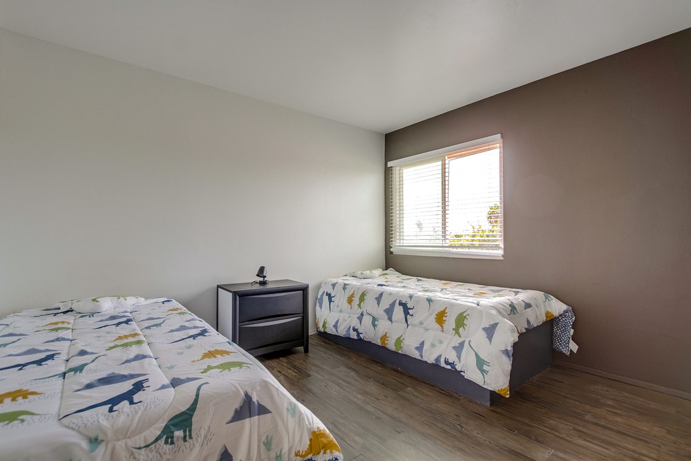 Virtual tour photo 25 of 30 for 1086 Firethorn St